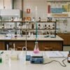 Córdoba: quemaduras graves durante una clase de química